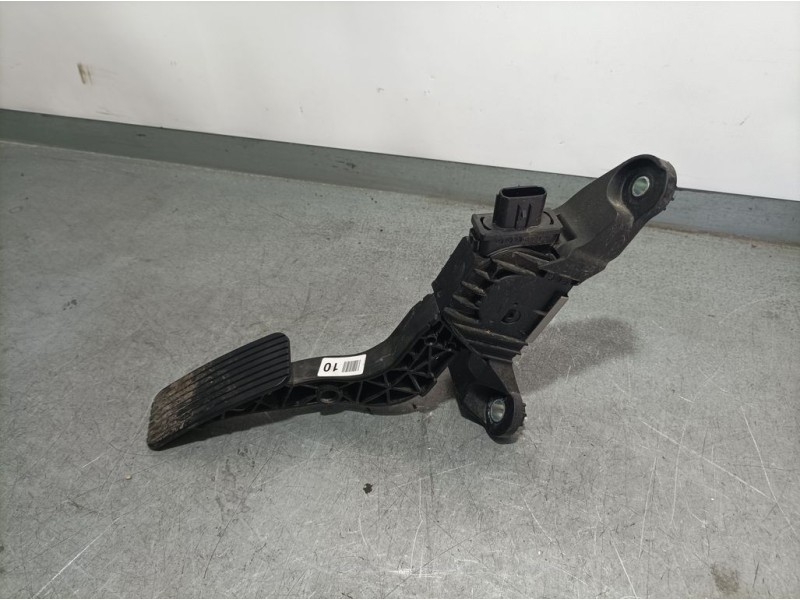 Recambio de potenciometro pedal para kia rio (yb) drive referencia OEM IAM CN04402142  