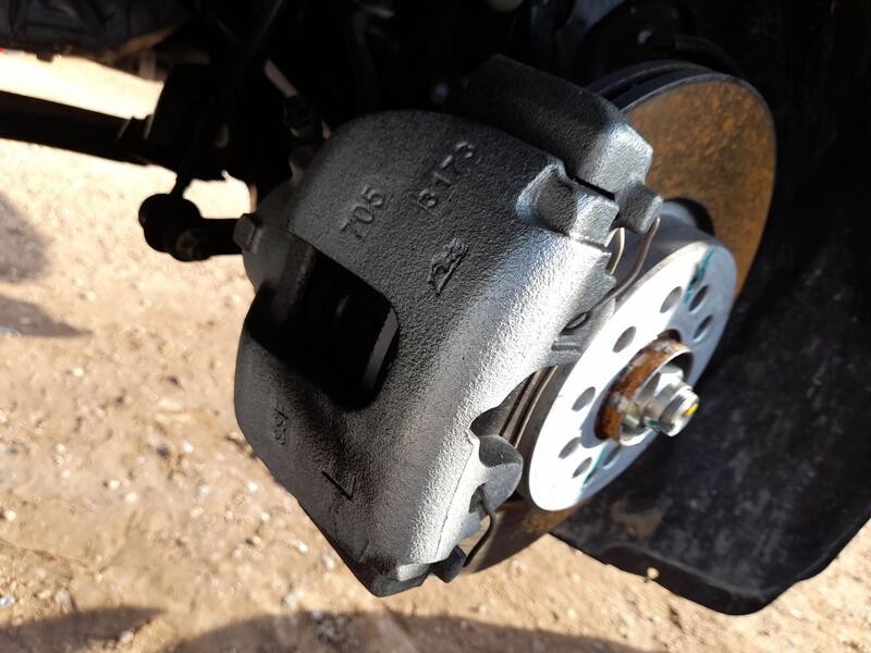 Recambio de pinza freno delantera izquierda para mg zs suv (azs1) 1.0 t-gdi referencia OEM IAM 10343241 ATE 