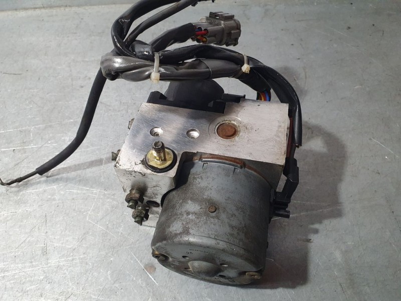 Recambio de abs para nissan primera berlina (p11) slx referencia OEM IAM 476002F000 0265214411 BOSCH