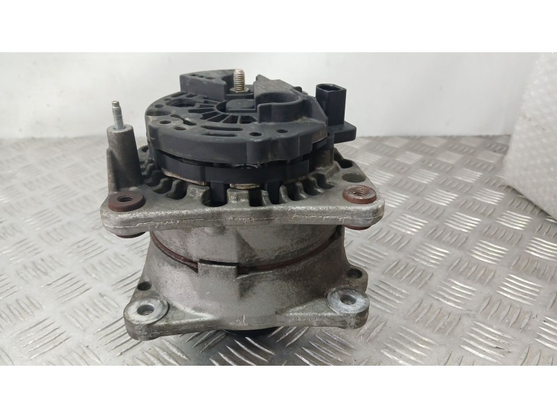 Recambio de alternador para seat leon (1m1) 1.6 referencia OEM IAM 028903028D BOSCH 0124325003