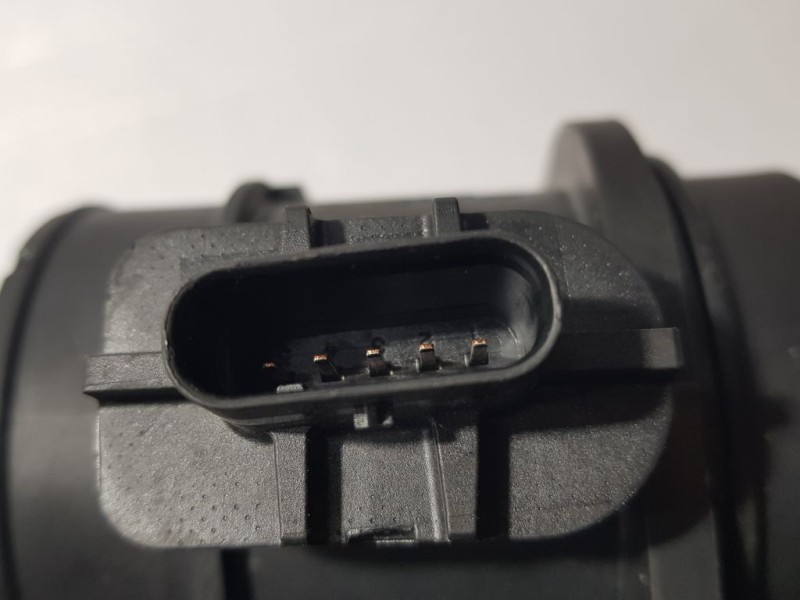 Recambio de caudalimetro para kia niro emotion plug-in hybrid referencia OEM IAM 2816403000 9021050011 KEFICO 5 PINS