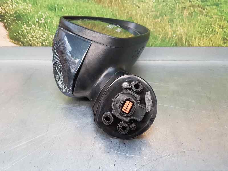 Recambio de retrovisor derecho para kia rio concept referencia OEM IAM  8 PINS ELECTRICO , CARCASA QUEMADA