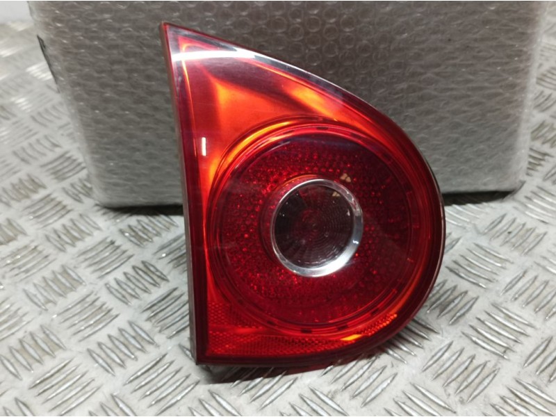 Recambio de piloto trasero izquierdo para volkswagen golf v berlina (1k1) highline referencia OEM IAM 1K6945107C  INTERIOR