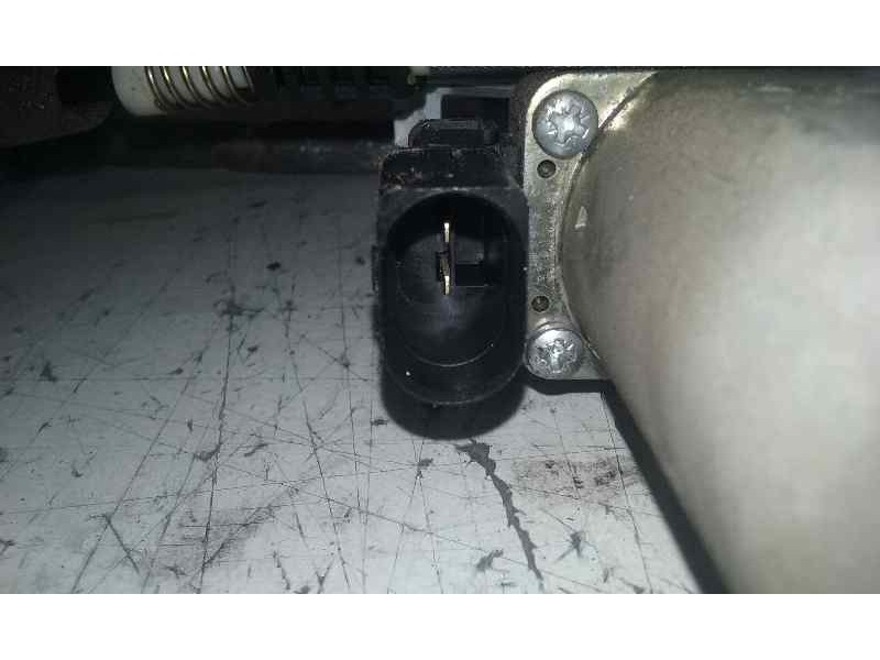 Recambio de elevalunas delantero derecho para ford focus berlina (cak) ghia referencia OEM IAM  2 PINS 