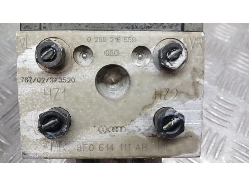 Recambio de abs para volkswagen passat berlina (3b2) básico referencia OEM IAM 8E0614111AB BOSCH 0265216559