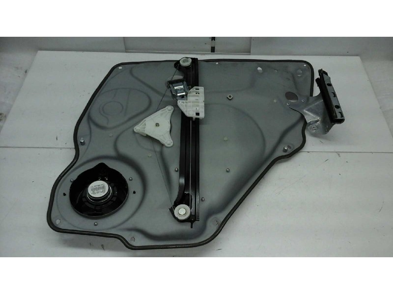 Recambio de elevalunas trasero izquierdo para mercedes-benz clase a (w169) 1.5 cat referencia OEM IAM A1697301379 6 PINS ELECTRI