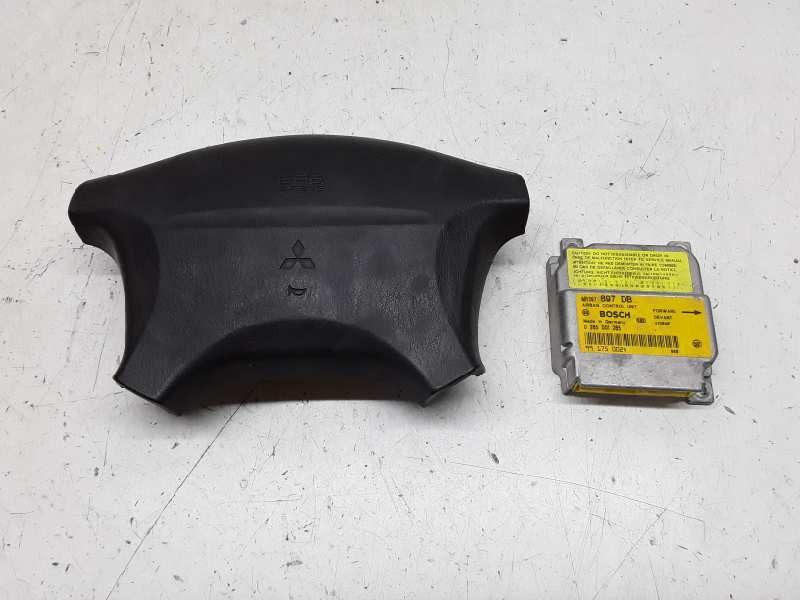 Recambio de airbag delantero izquierdo para mitsubishi carisma berina 5 (da0) 1900 td gls (a) referencia OEM IAM MR777231  