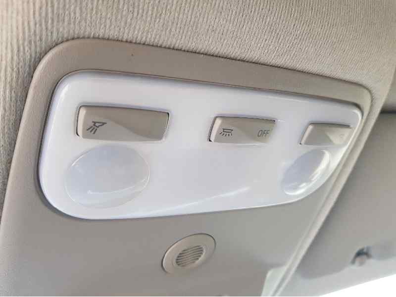 Recambio de luz interior para renault zoe ze.40 electric intens referencia OEM IAM 264300008R  