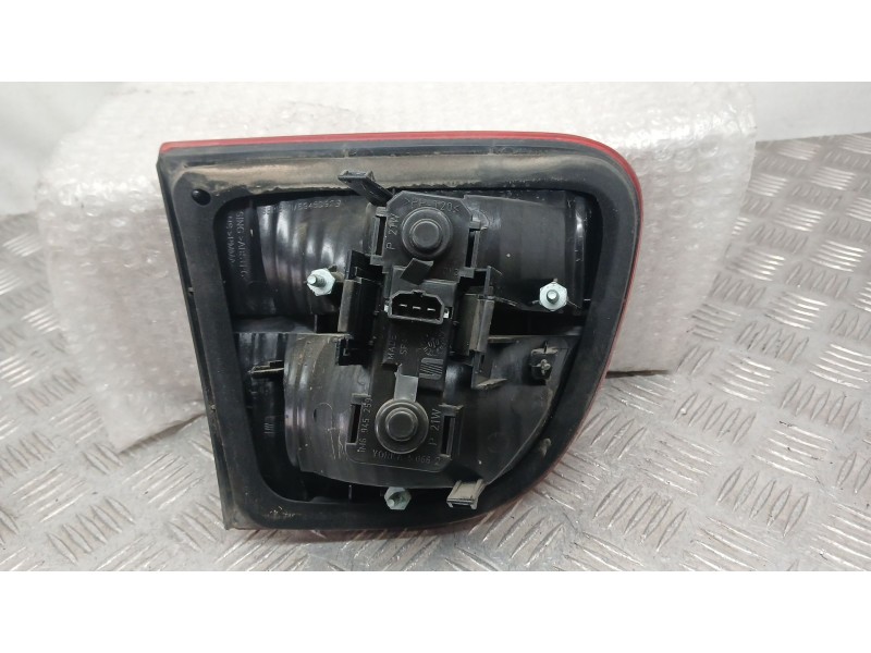 Recambio de piloto trasero derecho interior para seat leon (1m1) 1.6 referencia OEM IAM 1M6945092B  