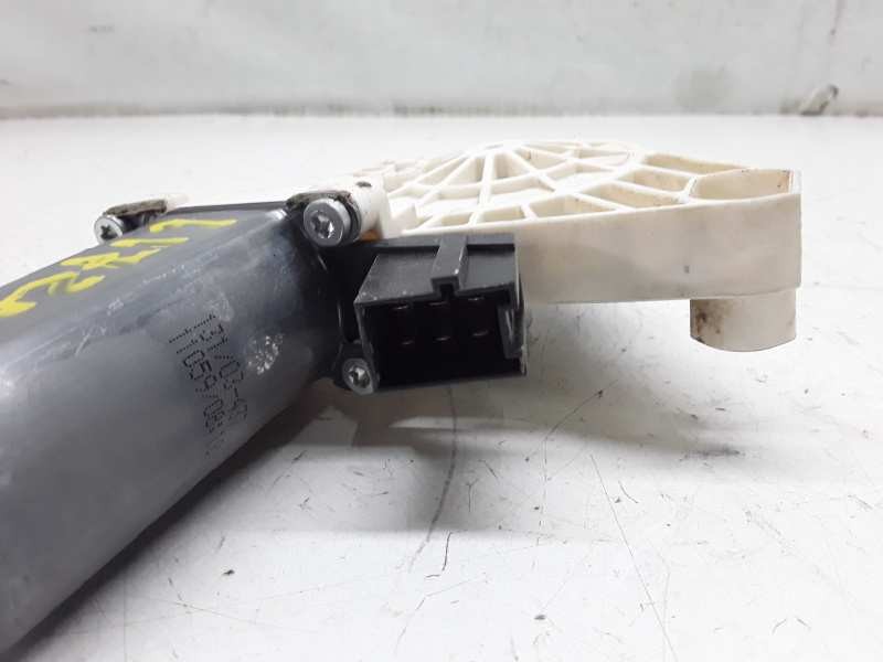 Recambio de motor elevalunas delantero izquierdo para mercedes-benz clase a (w169) 1.5 cat referencia OEM IAM  6 PINES 