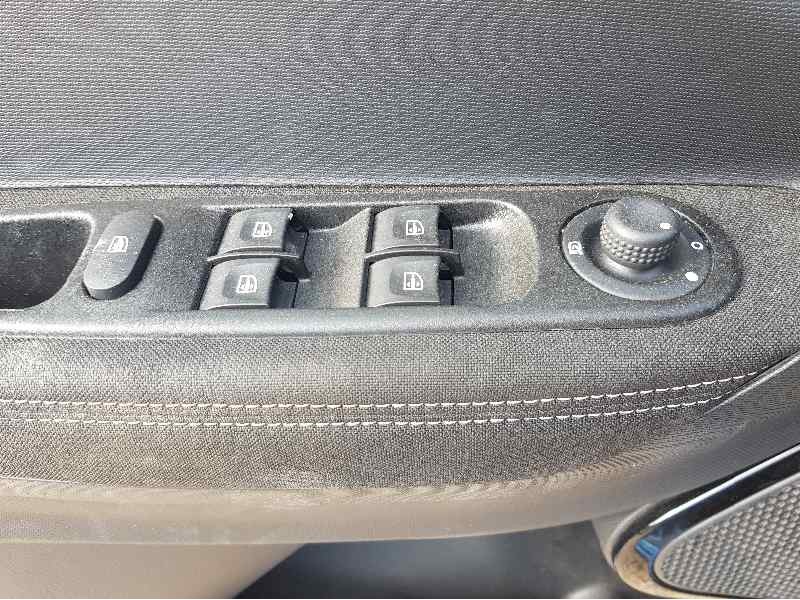 Recambio de mando elevalunas delantero izquierdo para renault zoe ze.40 electric intens referencia OEM IAM 254113300R  C/ MANDO 