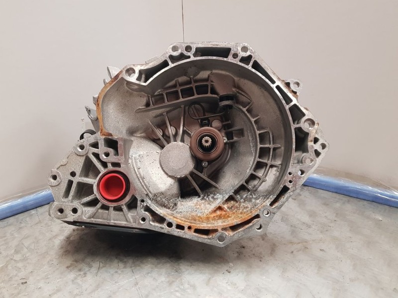 Recambio de caja cambios para opel corsa e edition referencia OEM IAM B7DS374 A19160014 5VELOCIDADES