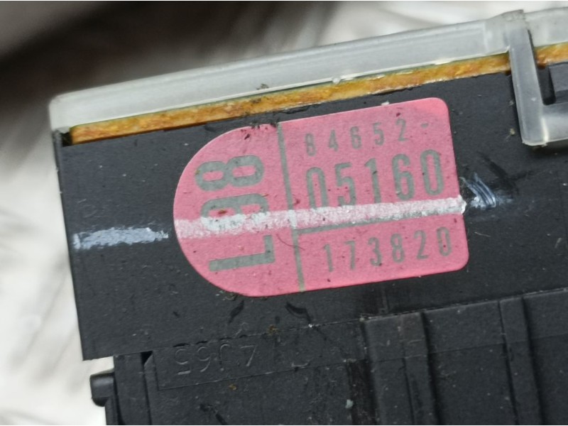 Recambio de mando limpia para toyota avensis berlina (t25) 2.2 d-4d sol berlina (5-ptas.) referencia OEM IAM 8465205160  