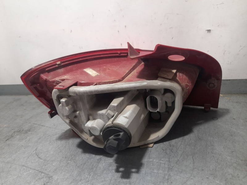 Recambio de piloto trasero derecho para seat ibiza (6j5) reference referencia OEM IAM   ROZADO