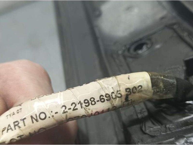 Recambio de retrovisor izquierdo para ford focus lim. (cb4) trend referencia OEM IAM 221986905  ELECTRICO 5 CABLES