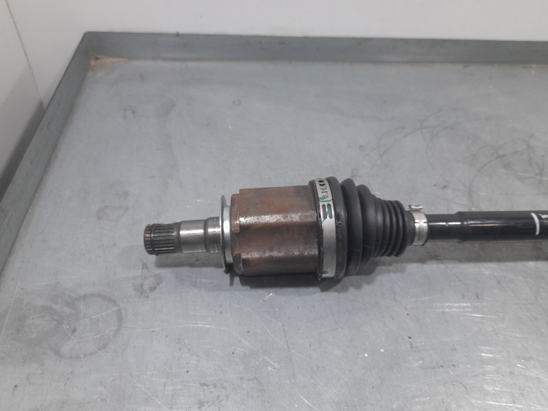 Recambio de transmision delantera derecha para mg zs suv (azs1) 1.0 t-gdi referencia OEM IAM 8196100002  015563231207231208