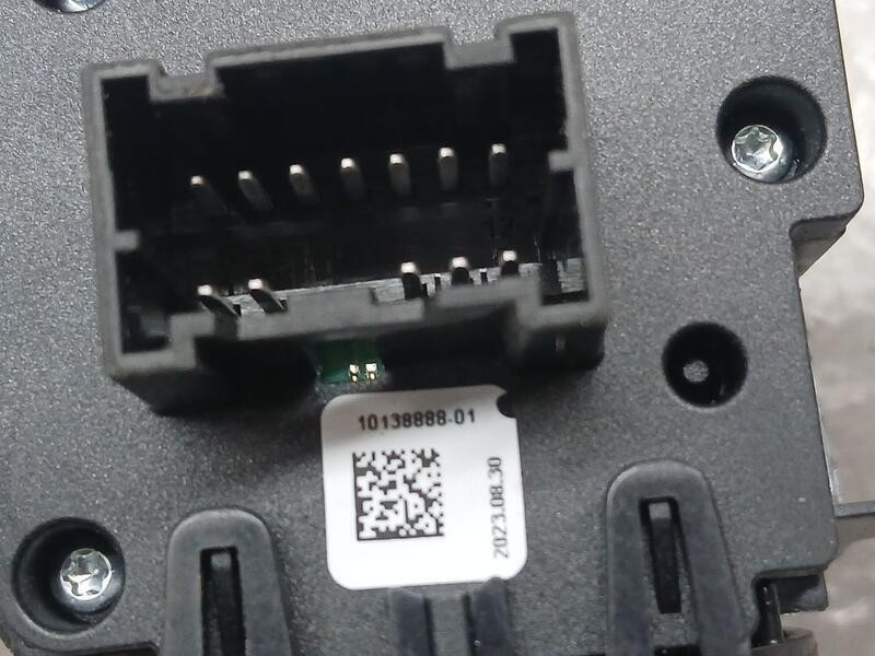 Recambio de mando limpia para mg zs 1.5 vti referencia OEM IAM 1013888801  