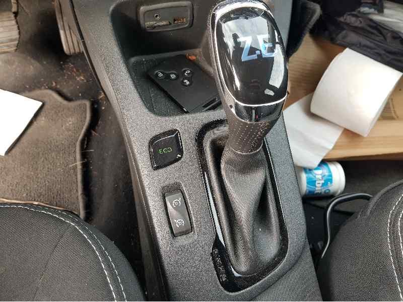 Recambio de palanca cambio para renault zoe ze.40 electric intens referencia OEM IAM 341040598R  