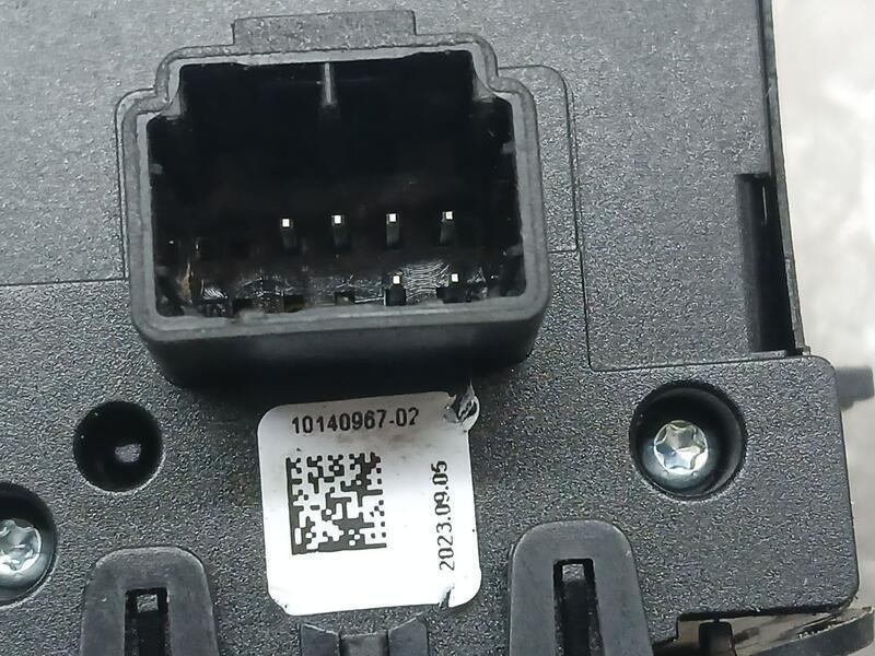 Recambio de mando intermitentes para mg zs 1.5 vti referencia OEM IAM 1014096702  