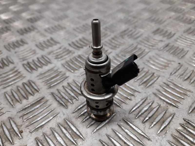 Recambio de inyector adblue para peugeot 308 allure referencia OEM IAM 9813930180  