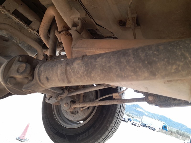 Recambio de transmision central para nissan terrano ii (r20) 2.7 td 4wd referencia OEM IAM 373007F603 TRASERA 