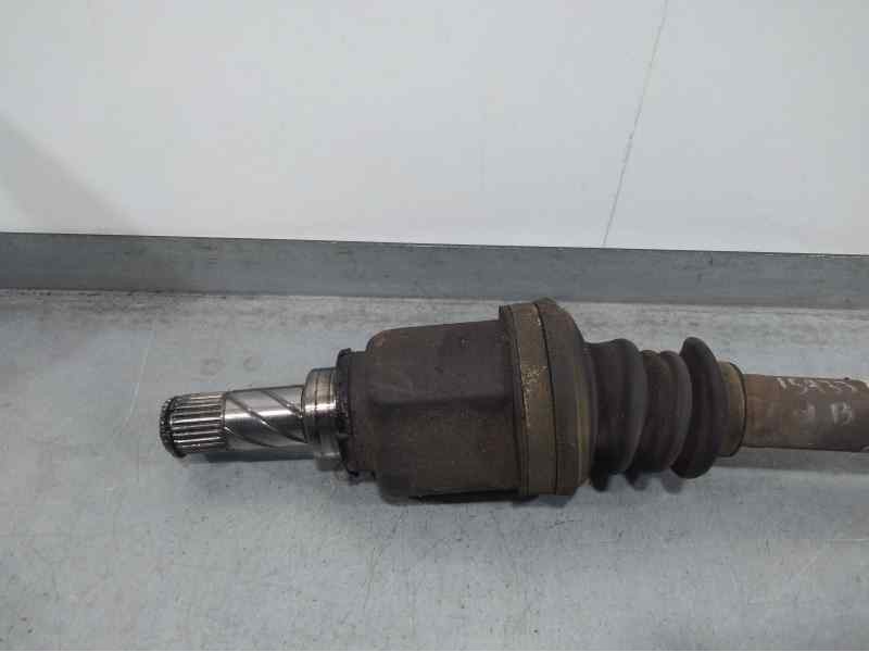 Recambio de transmision delantera izquierda para renault kangoo (f/kc0) expresion referencia OEM IAM 7711497634 8200687739 