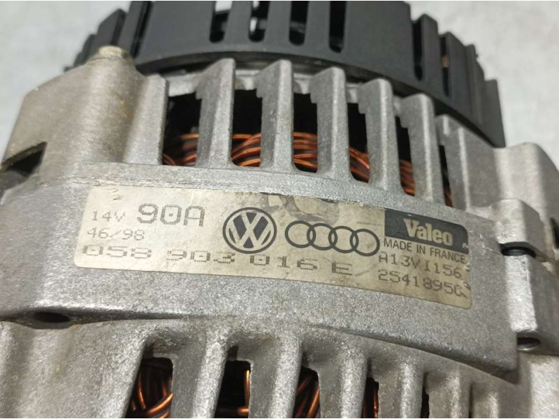 Recambio de alternador para audi a4 berlina (b5) 1.8 t referencia OEM IAM 058903016E 2541895C VALEO