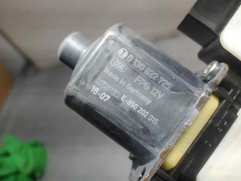 Recambio de motor elevalunas trasero izquierdo para seat leon st (5f8) reference referencia OEM IAM 5Q0959811E 0130822725 BOSCH 