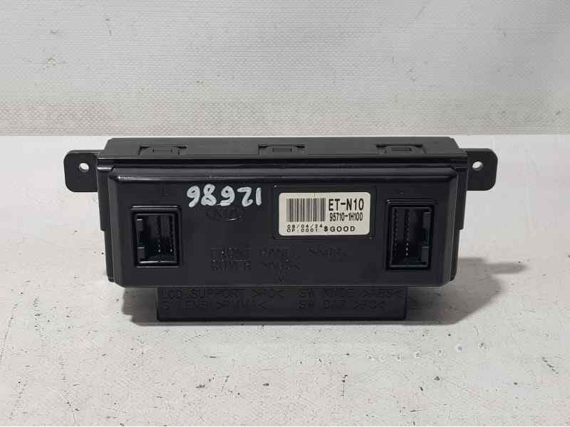 Recambio de pantalla multifuncion para kia cee´d active referencia OEM IAM 957101H100  