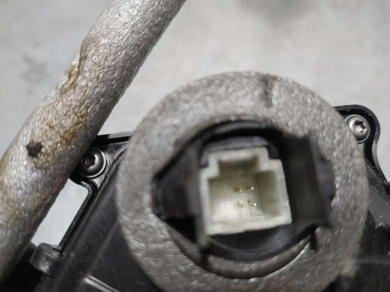 Recambio de cerradura puerta delantera derecha para renault express van referencia OEM IAM 805022699R  4 PINS