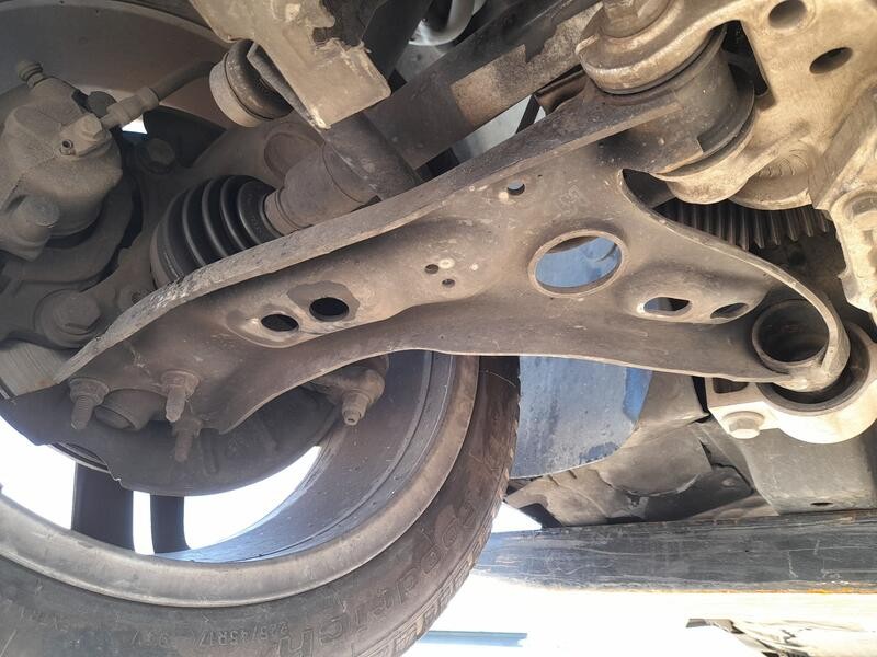 Recambio de brazo suspension inferior delantero derecho para seat altea (5p1) 1.2 tsi referencia OEM IAM 1K0407152AD  