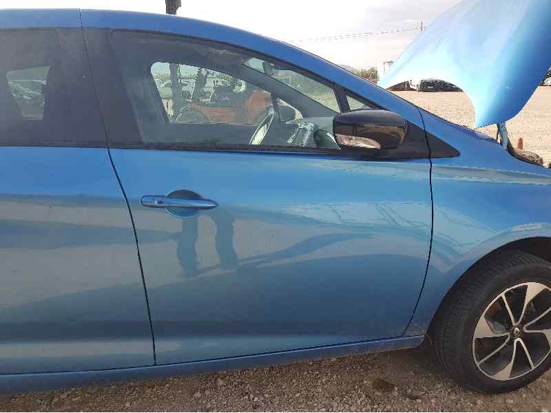 Recambio de puerta delantera derecha para renault zoe ze.40 electric intens referencia OEM IAM 801003119R  