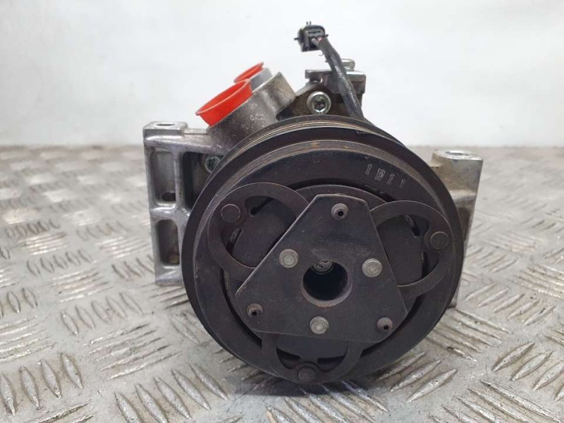 Recambio de compresor aire acondicionado para renault express van referencia OEM IAM 926008942R  