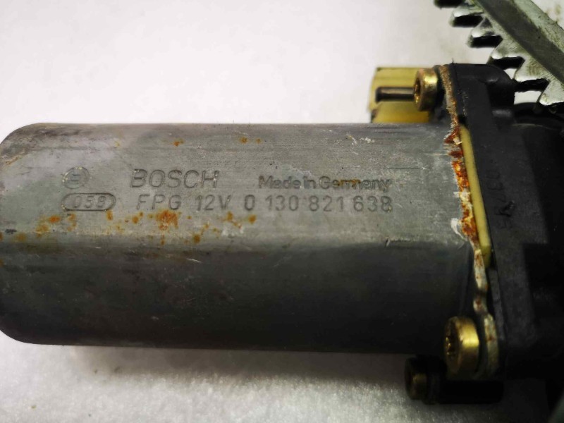 Recambio de elevalunas delantero izquierdo para mercedes-benz clase c (w202) berlina 220 (202.022) referencia OEM IAM 130821638 