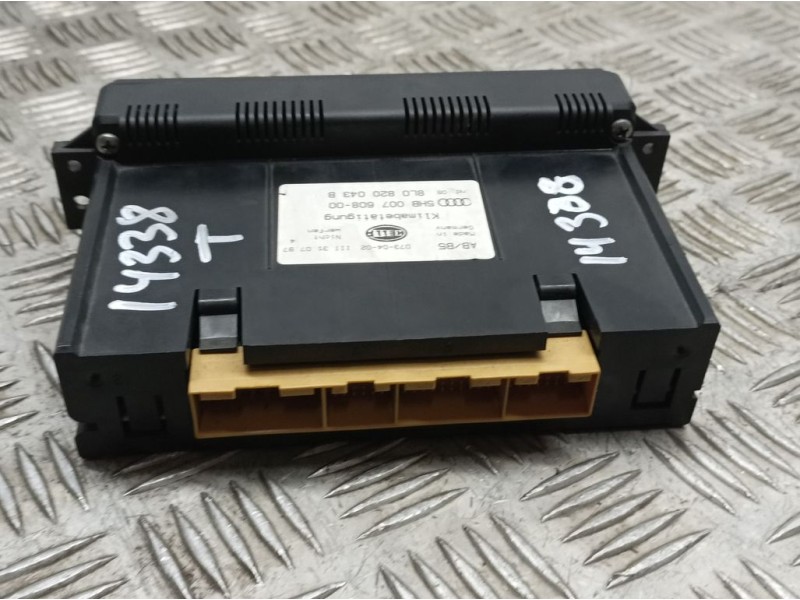 Recambio de mando climatizador para audi a4 berlina (b5) 1.8 t referencia OEM IAM 8L0820043B 5HB00760800 HELLA KLIMABETATIGUNG