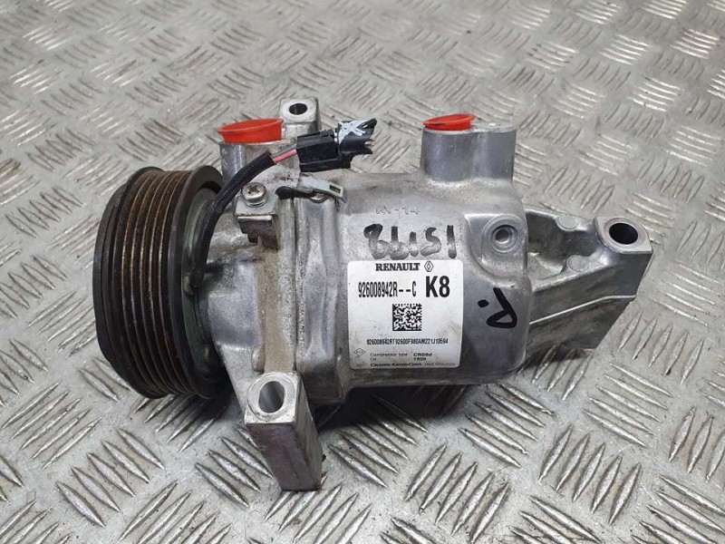 Recambio de compresor aire acondicionado para renault express van referencia OEM IAM 926008942R  