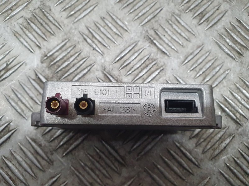 Recambio de amplificador antena para audi a4 ber. (b8) básico quattro referencia OEM IAM 8J0035456  