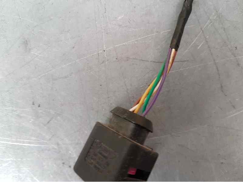 Recambio de retrovisor izquierdo para seat leon (5f1) style referencia OEM IAM  5 CABLES ELECTRICO