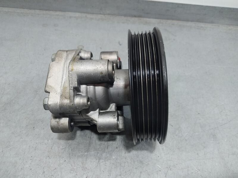 Recambio de bomba direccion para hyundai sonata (nf) estyle referencia OEM IAM 571003k200 585103K300 kasco