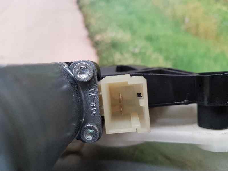Recambio de elevalunas delantero izquierdo para seat leon (5f1) style referencia OEM IAM  2 PINS ELECTRICO