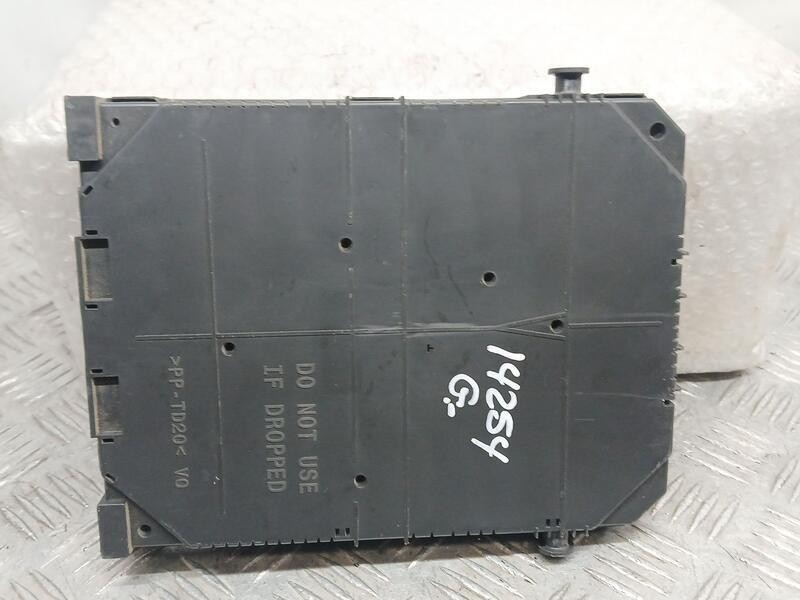 Recambio de caja reles / fusibles para peugeot 308 sw allure referencia OEM IAM 9819851280  28550129