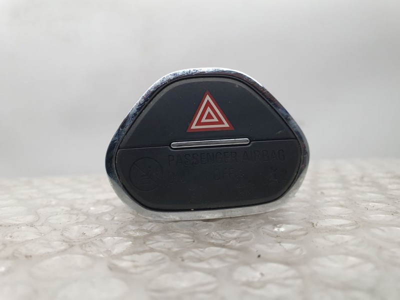 Recambio de warning para opel corsa e edition referencia OEM IAM 39149276 10340301 