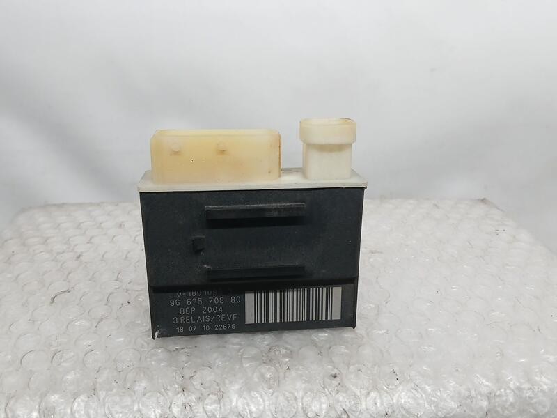 Recambio de caja precalentamiento para peugeot 308 sw allure referencia OEM IAM 9662570880  018010953