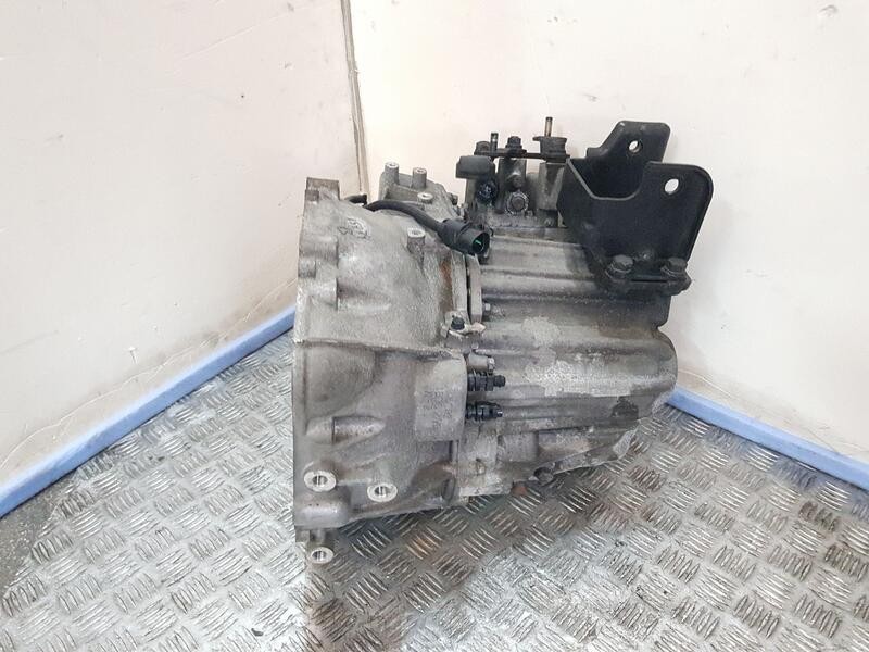 Recambio de caja cambios para hyundai sonata (nf) estyle referencia OEM IAM S619JC 007499 6VELOCIDADES