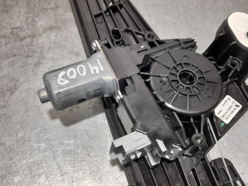 Recambio de elevalunas trasero izquierdo para peugeot 208 (p2) active referencia OEM IAM 9829045980 6 PINS ELECTRICO