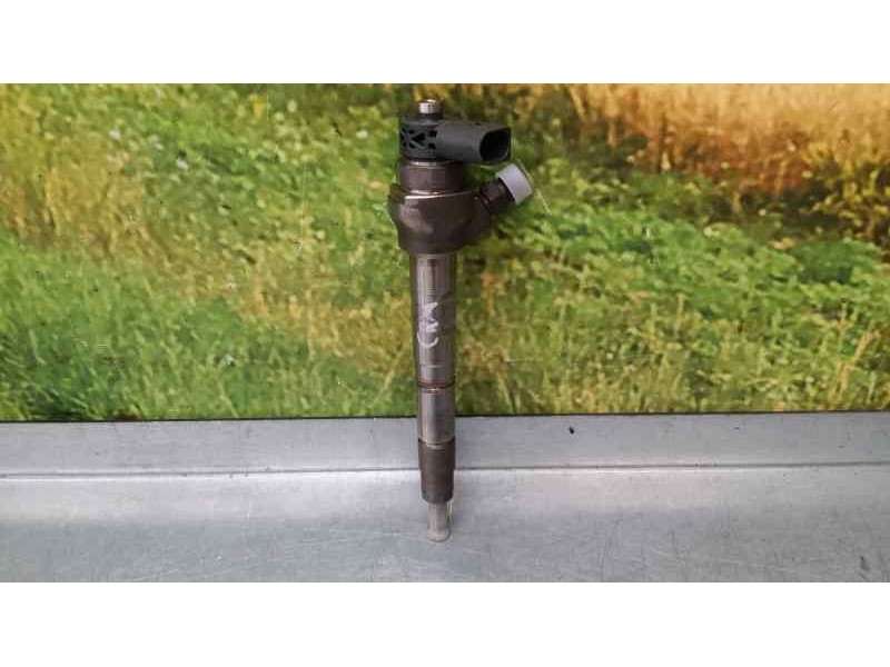 Recambio de inyector para seat leon (5f1) 2.0 tdi referencia OEM IAM 04L130277AC 0445110469 BOSCH