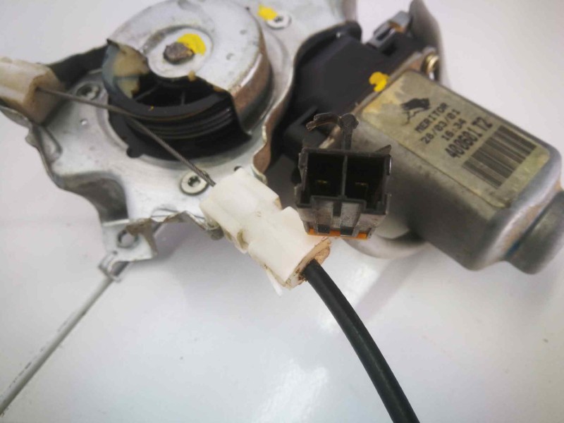 Recambio de elevalunas delantero izquierdo para nissan almera (n16/e) 1.5 16v cat referencia OEM IAM 400601T2 400601T2 DOS PINS