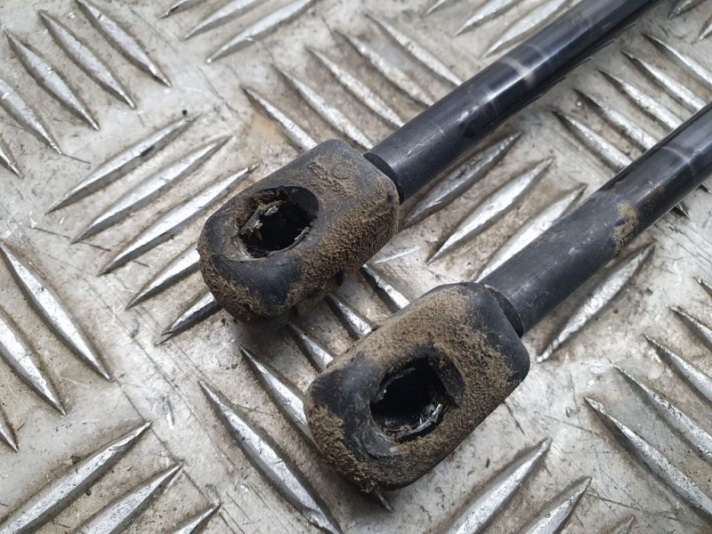 Recambio de amortiguadores maletero / porton para ford tourneo courier (c4a) ambiente referencia OEM IAM ET776A406A10AB  