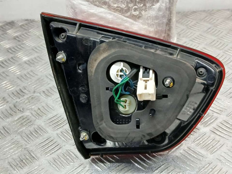 Recambio de piloto trasero derecho para kia rio concept referencia OEM IAM 924061W2  INTERIOR