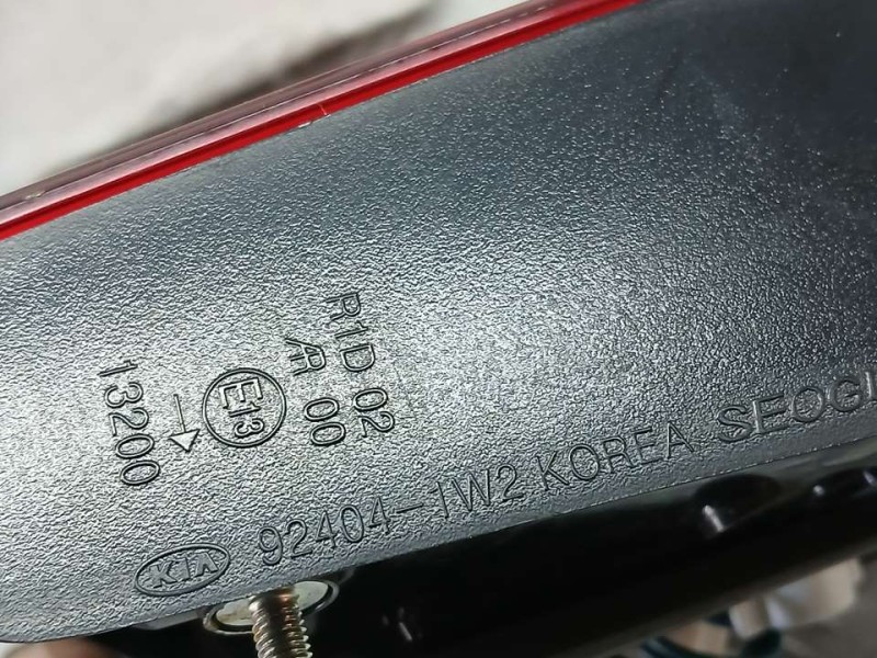 Recambio de piloto trasero derecho para kia rio concept referencia OEM IAM 924061W2  INTERIOR